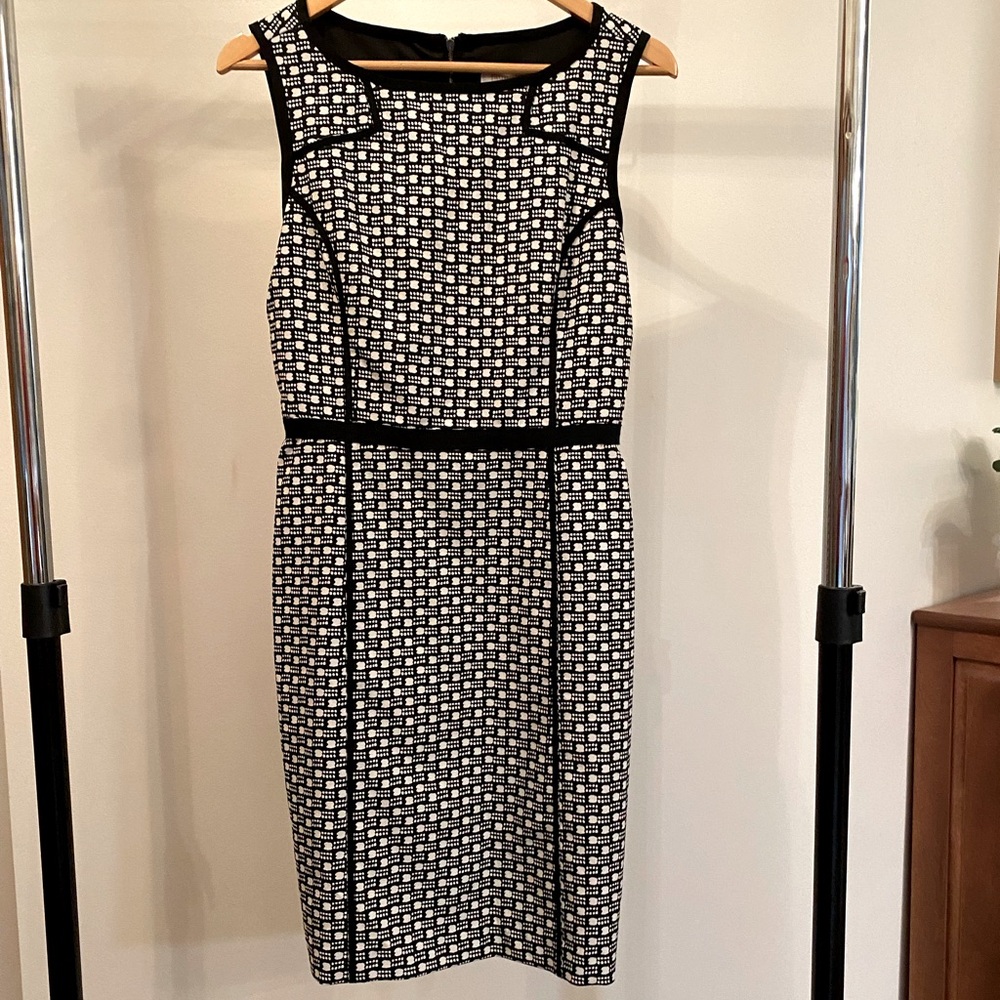 Laundry by Shelli Segal sheath dress